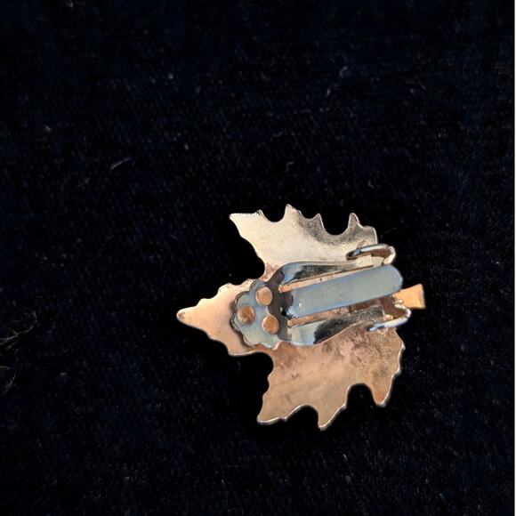 Vintage Gold Tone Leaf Brown Stone Clip On Earrings - Picture 2 of 4